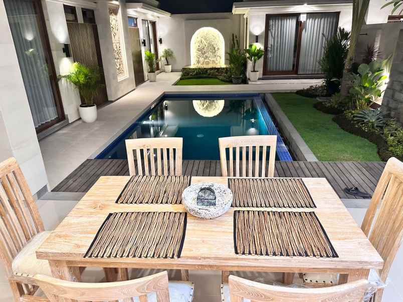 dijual villa lantai 1 lokasi sanur bali