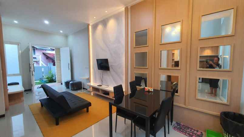 dijual villa panderman hill