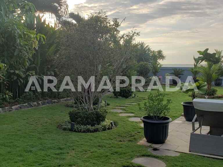 dijual villa singaraja