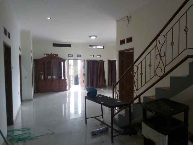 dikontrakan rumah hook luas di ujungberung bandung