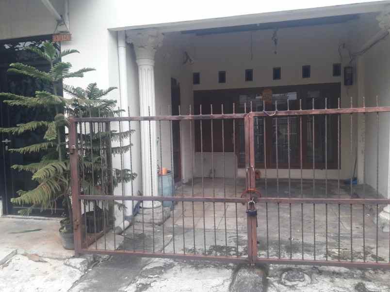 dikontrakkan disewakan rumah baru renovasi