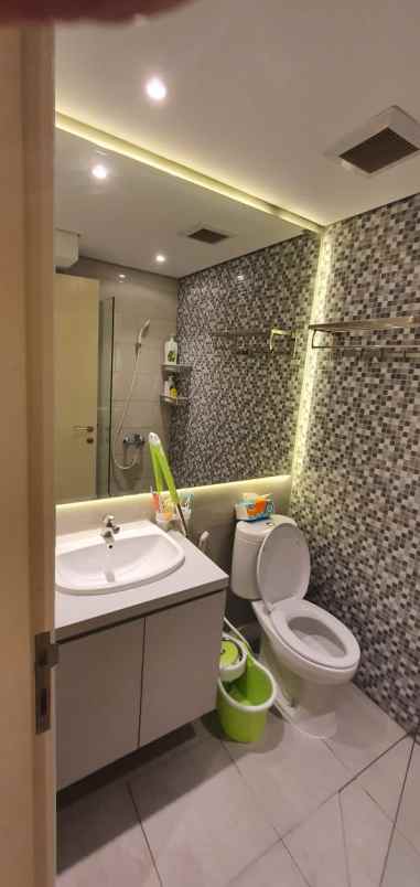 disewakan apartemen jalan pakuwon indah