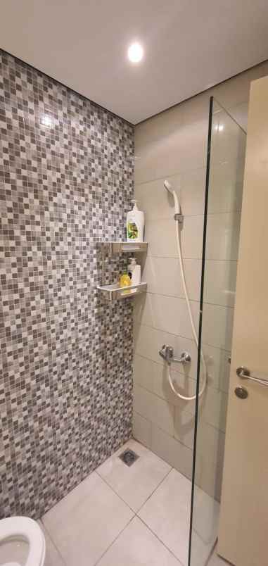 disewakan apartemen jalan pakuwon indah