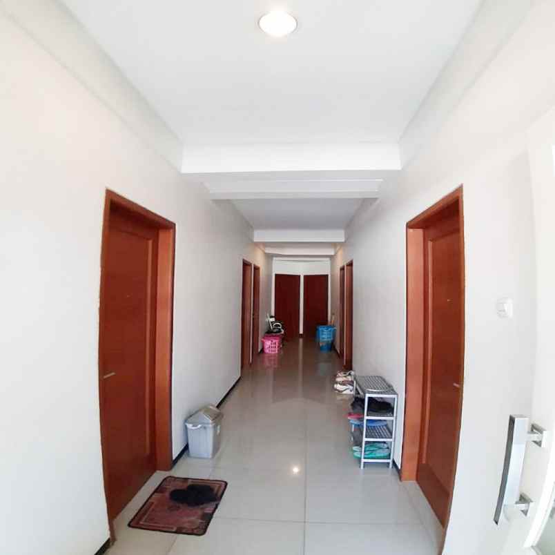 disewakan kost jl dukuh kupang barat gg
