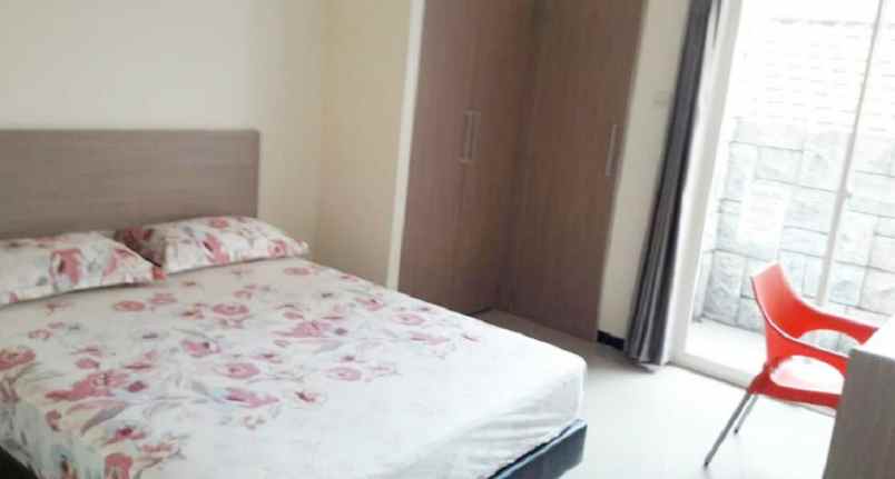 disewakan kost jl dukuh kupang barat gg