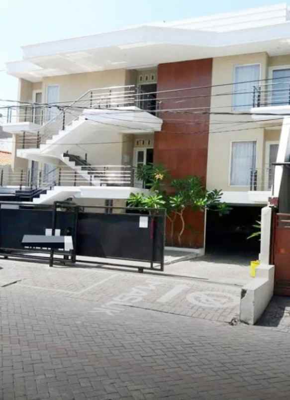 disewakan kost jl dukuh kupang barat gg
