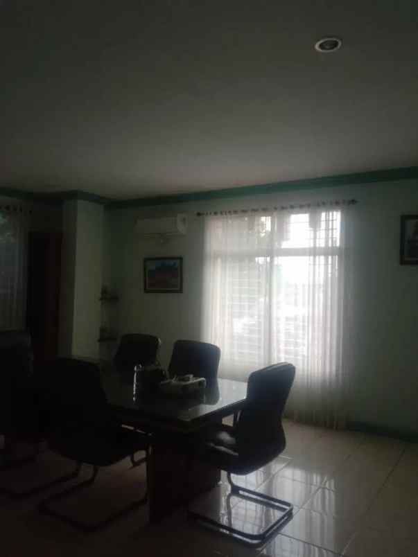 disewakan ruko 3 lantai di pasar minggu full furnish