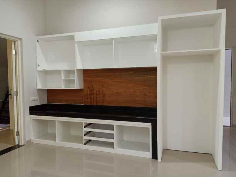 disewakan rumah graha famili blok l surabaya barat