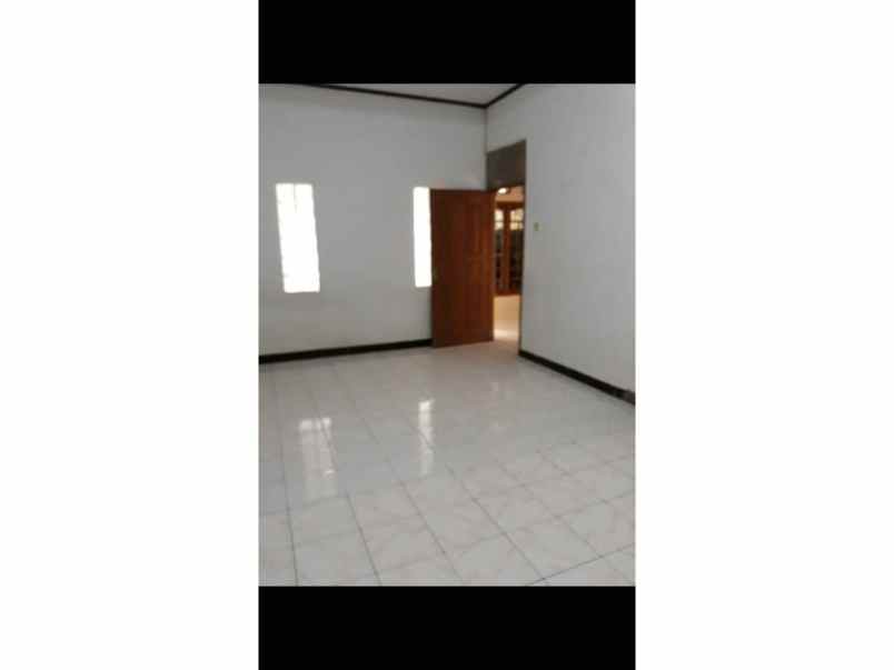 disewakan rumah jl binawarga ii rt06 07