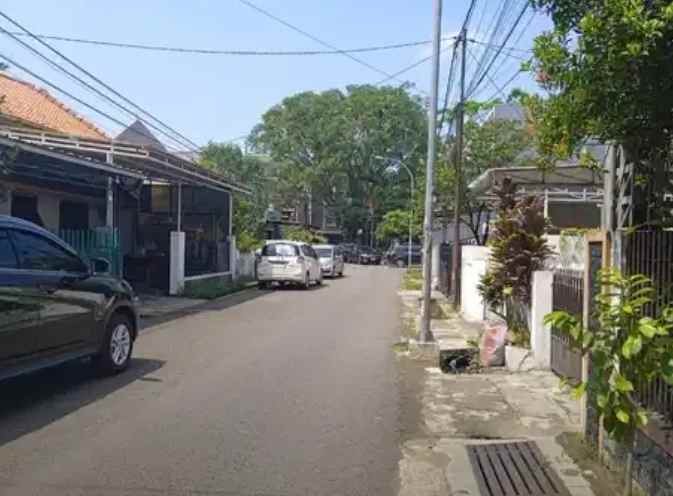 disewakan rumah jl ciateul pungkur bandung