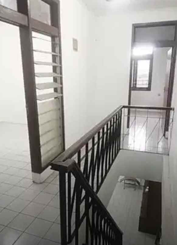 disewakan rumah jl ciateul pungkur bandung