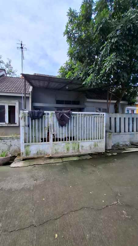 hot deal rumah shm bekasi 300 juta dekat tol