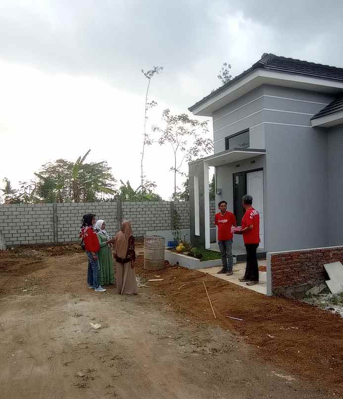 hunian minimalis modern pakisaji malang