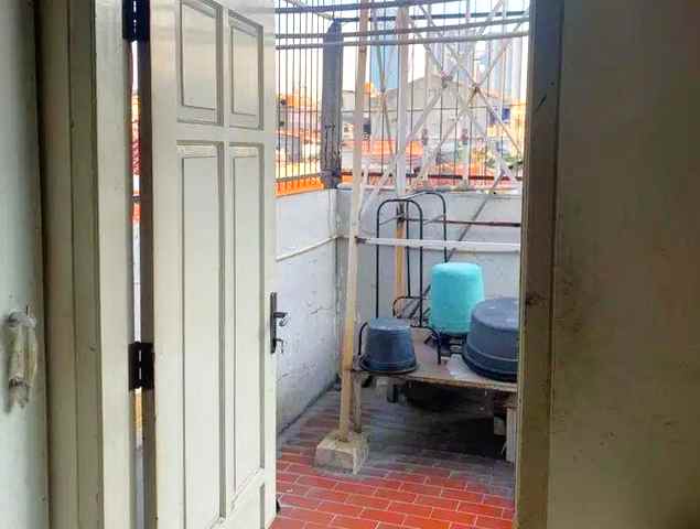 jl menteng wadas selatan 2 lantai ami