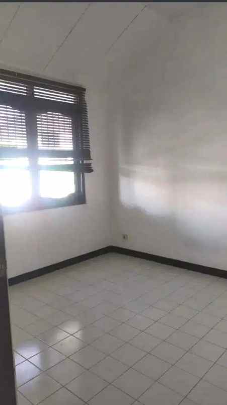 jual cepat murah rumah di lippo karawaci barat