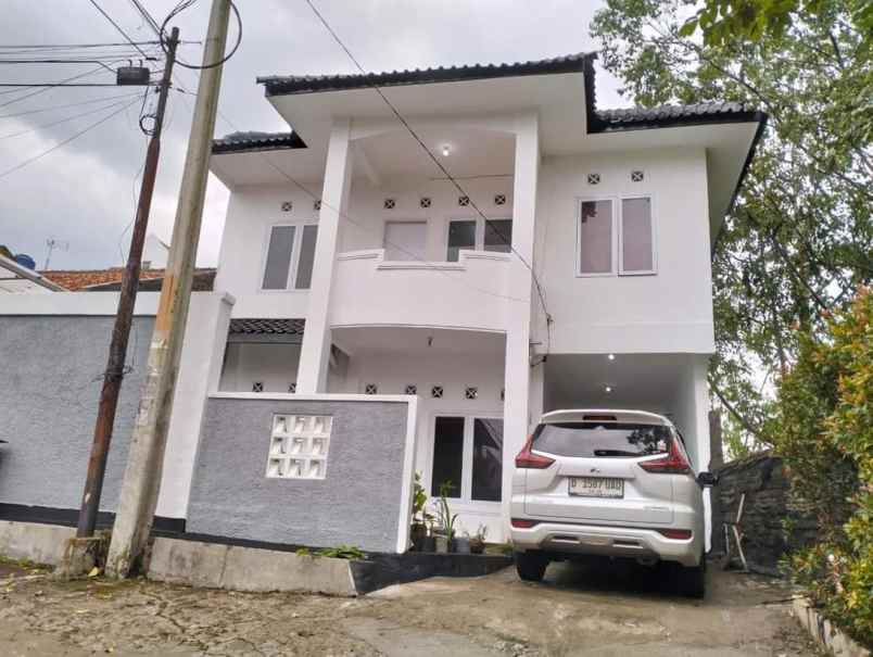 jual murah rumah luas siap huni di sariwangi bandung