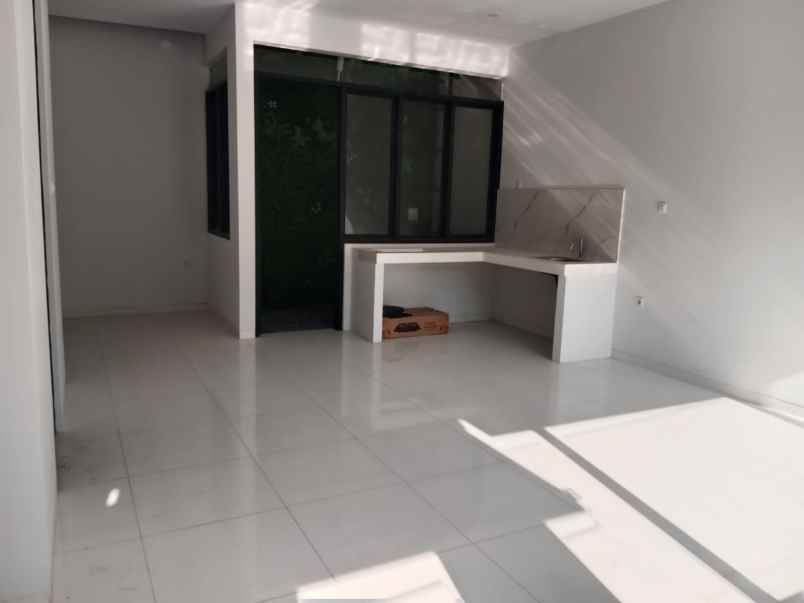 jual rumah baru 2 lt siap huni pusat kota bandung