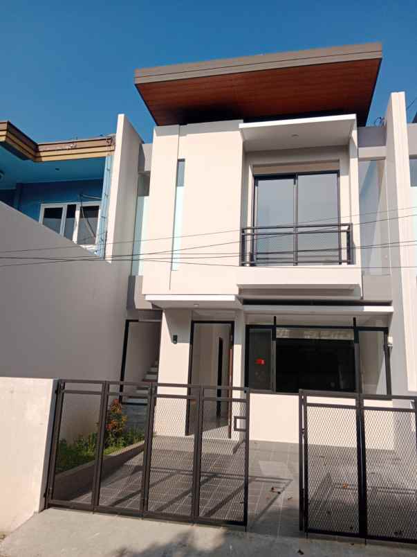 jual rumah baru 2 lt siap huni pusat kota bandung