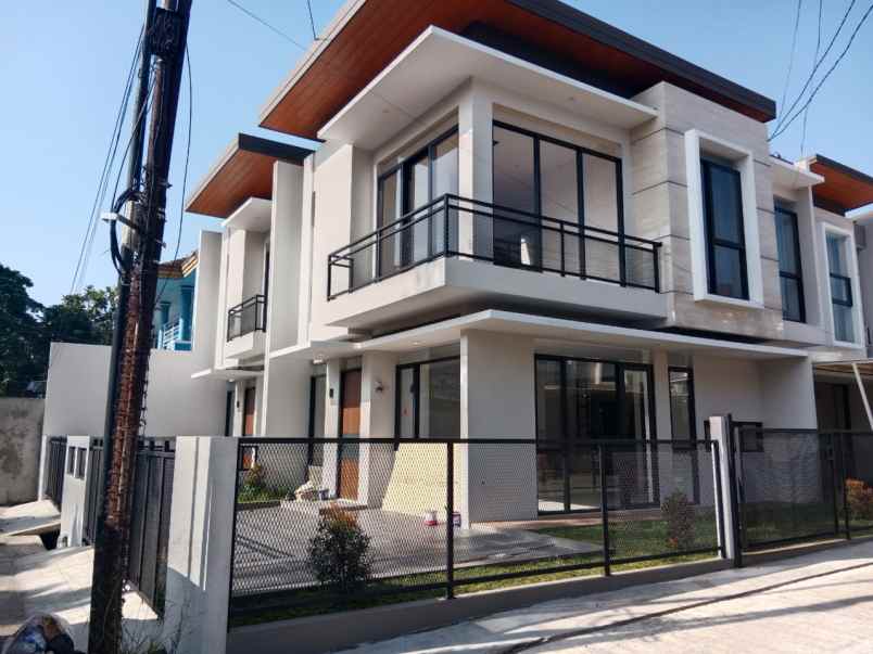 jual rumah baru 2 lt siap huni pusat kota bandung