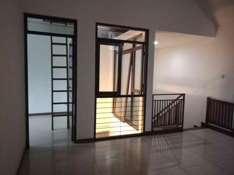 jual rumah batununggal abadi iv di bandung