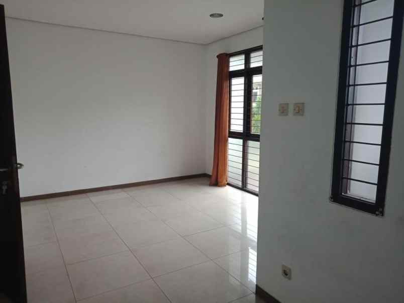 jual rumah batununggal abadi iv di bandung