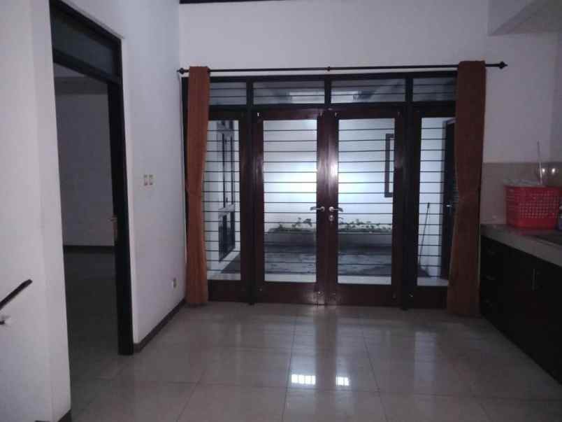 jual rumah batununggal abadi iv di bandung