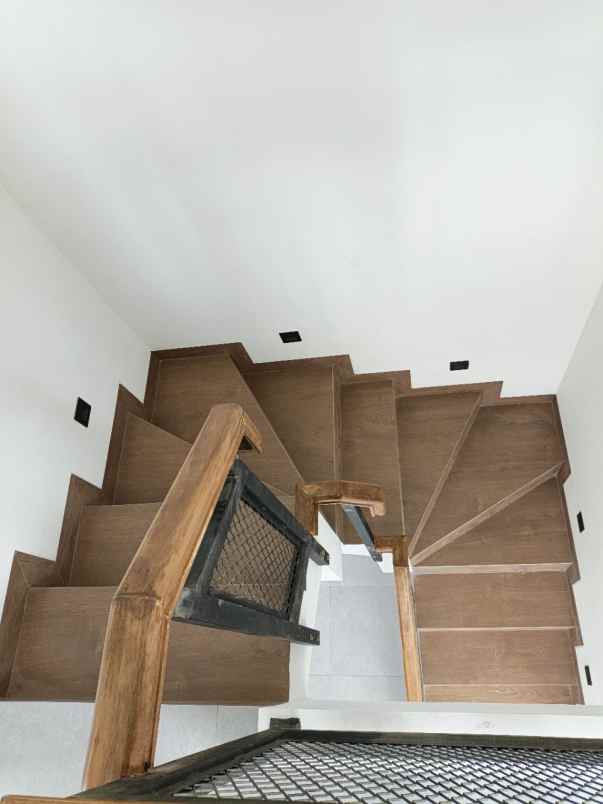 jual rumah di pusat kota bekasi