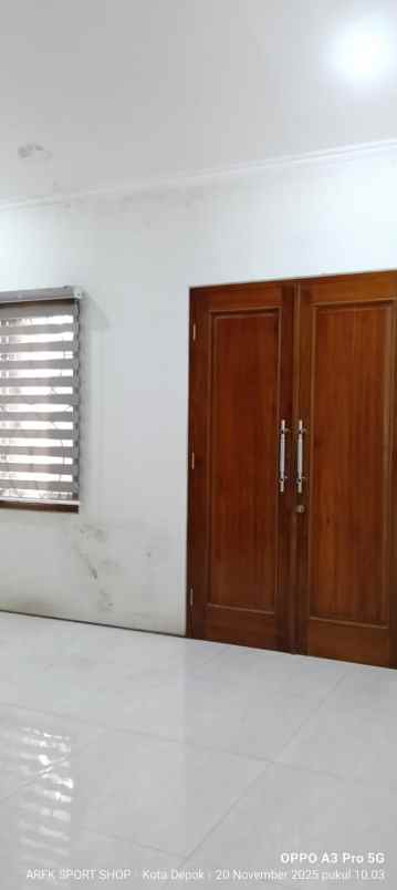 jual rumah mewah dengan kolam renang di cibubur
