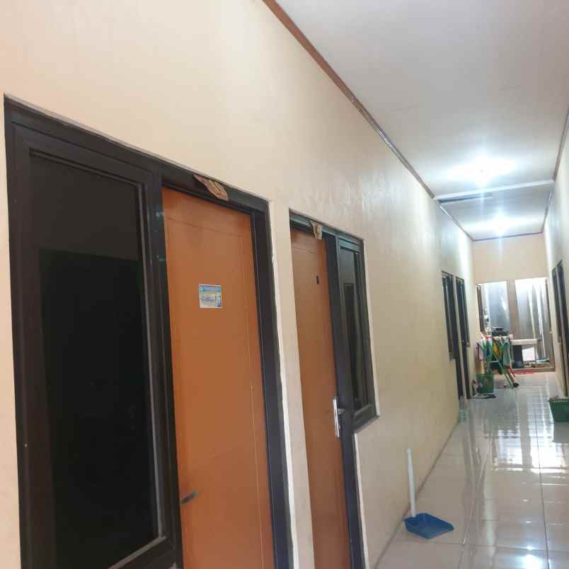 jual rumah second plus 10 kosan di pinang tangerang