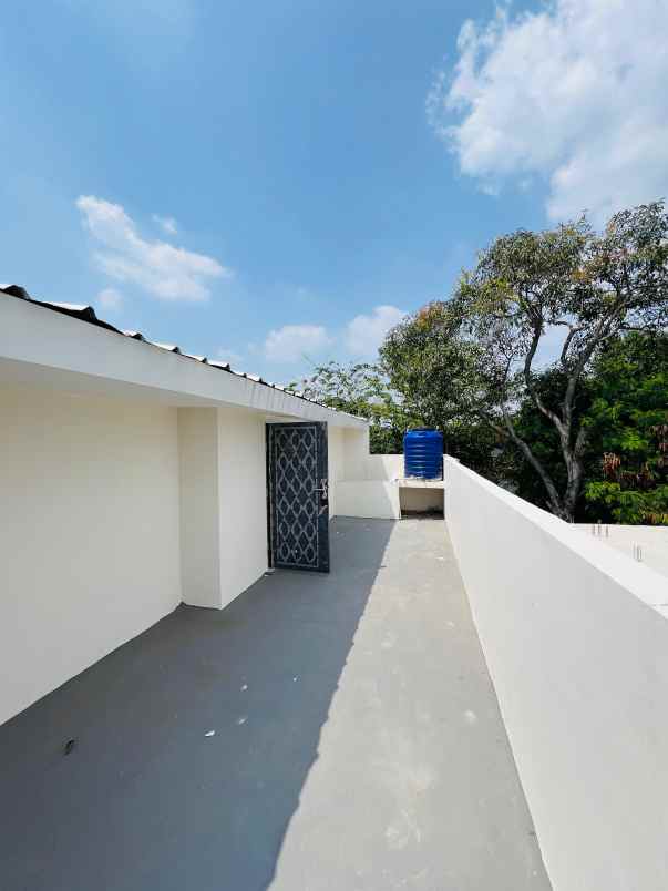 jual rumah siap huni di cilangkap jakarta timur