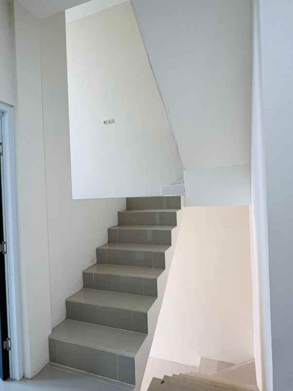 jual rumah siap huni di cilangkap jakarta timur