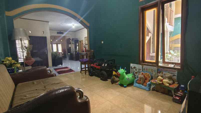 jual rumah strategis tepat sebrang jalan raya