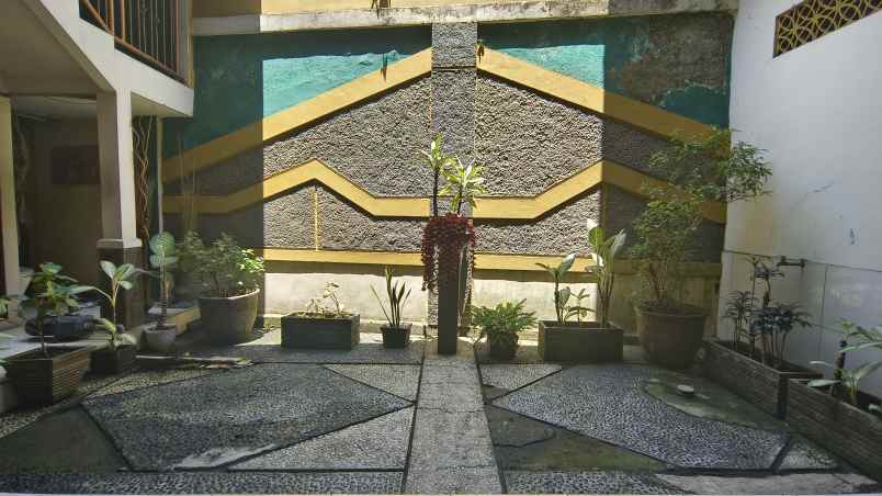 jual rumah strategis tepat sebrang jalan raya