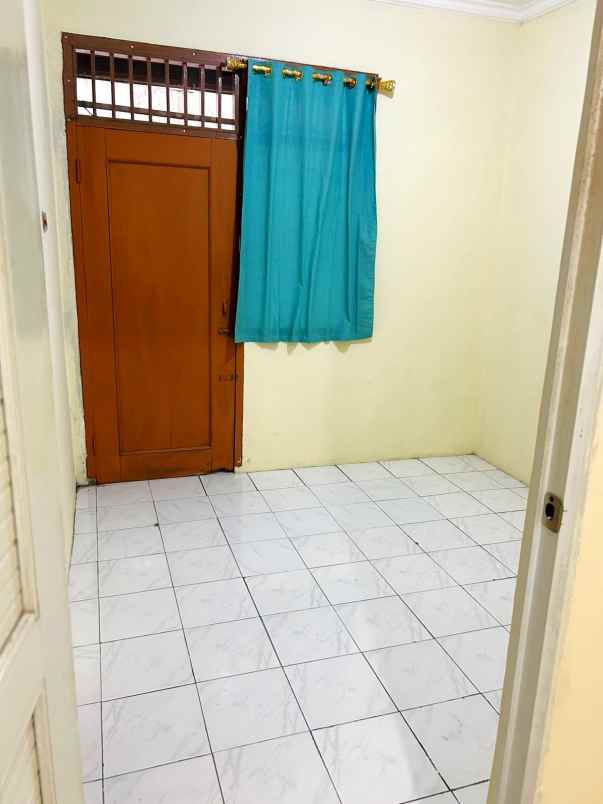 komplek bermis gading 2 lt uf gunawan