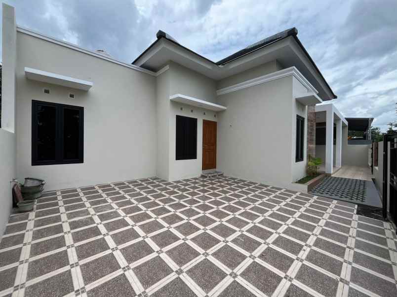 ready jual rumah siap huni megah luas di kalasan jogja