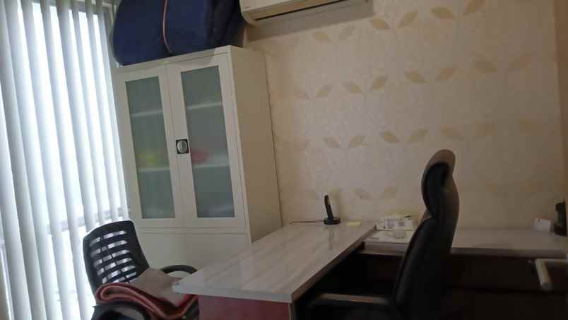 ruang kantor the mansion bougenville fontana furnished