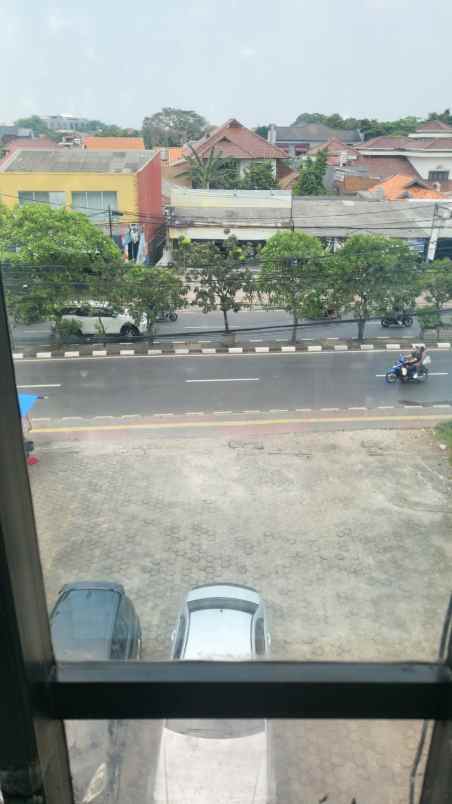 ruko 3 5 lantai lokasi strategis