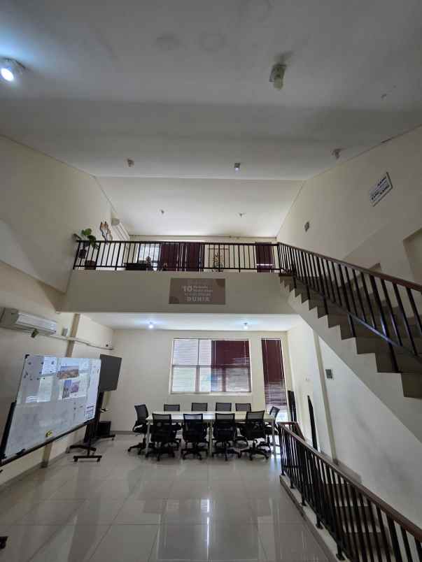 ruko bagus disewakan di arana harapan indah bekasi