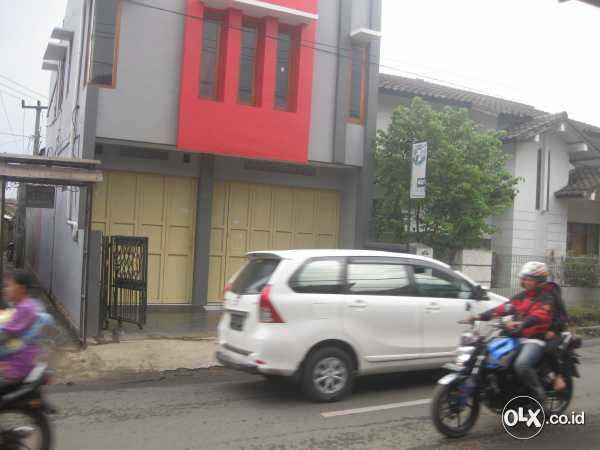 ruko potensial mainroad cihanjuang cocok untuk usaha