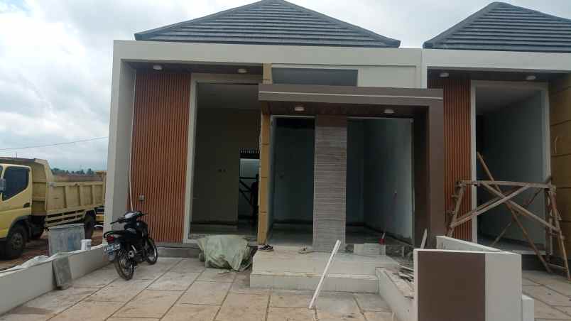 rumah 1 lantai ready stok