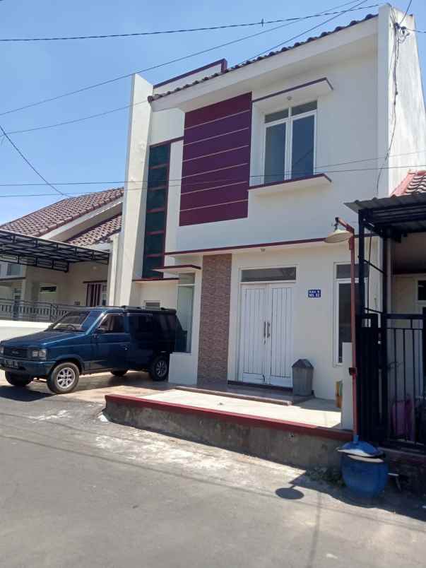 rumah 2 lantai hanya 800 juta di kota malang