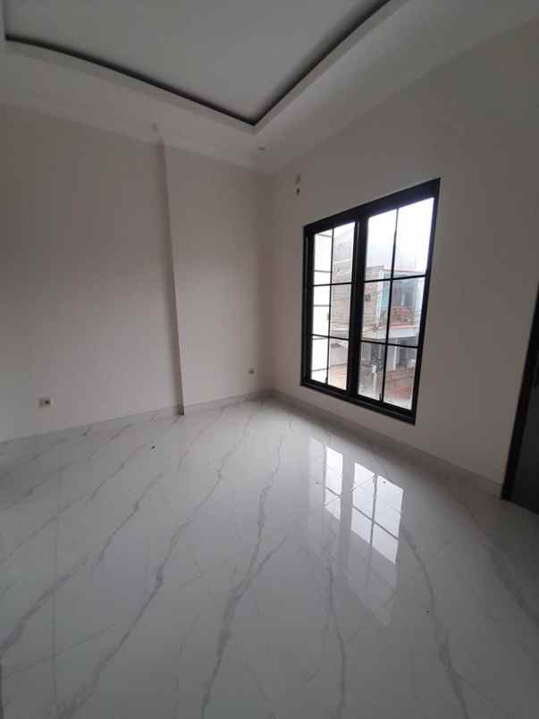 rumah baru dalam cluster di cilangkap cipayung jaktim