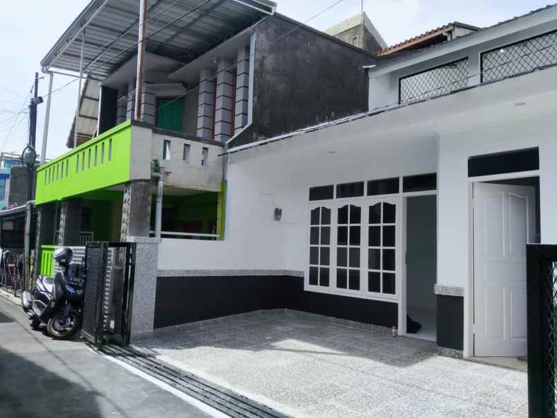 rumah baru jl kuningan antapani bandung