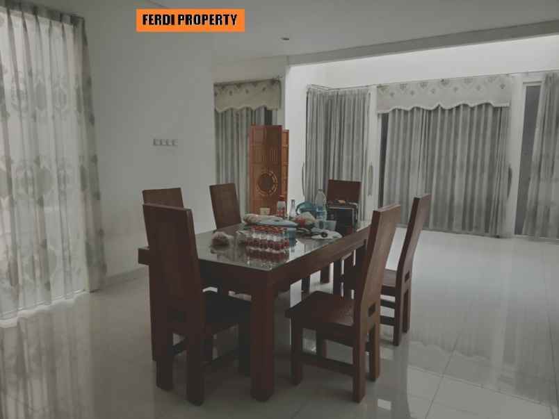 rumah besar bulevard utama citra gran cibubur