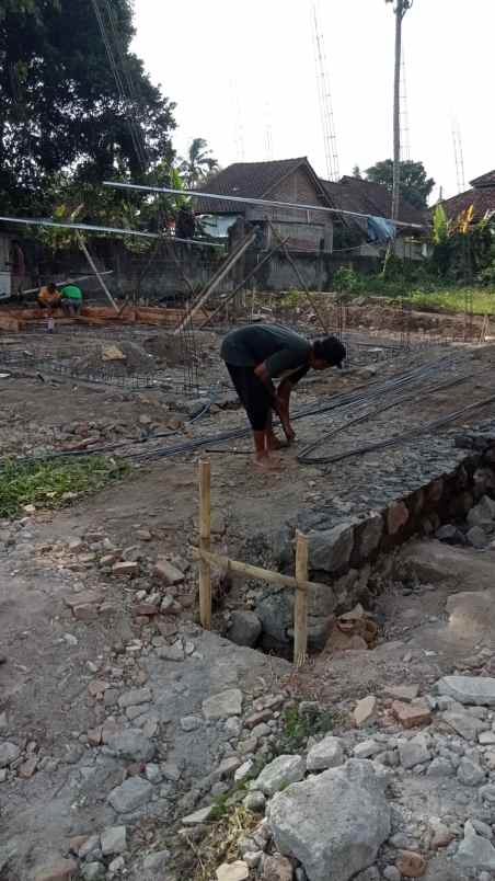 rumah besar mewah tanah luas di tempel sleman