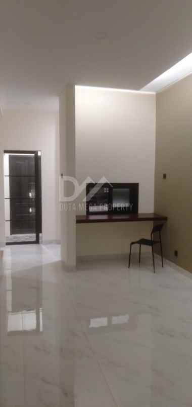 rumah cantik di graha bintaro