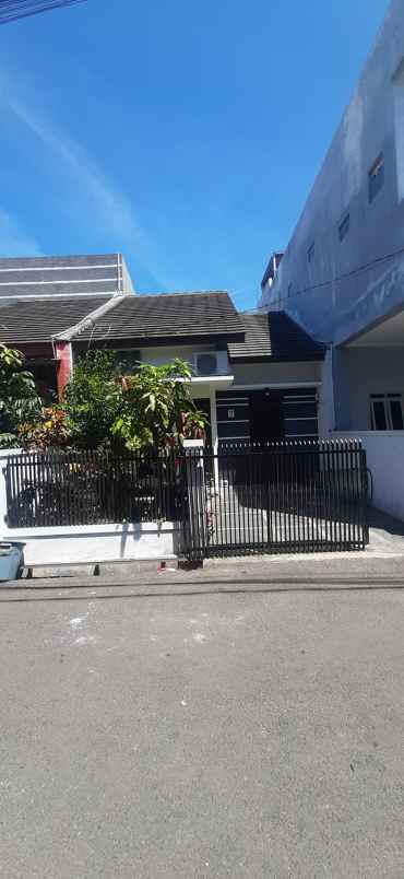 rumah cantik siap huni di arcamanik bandung