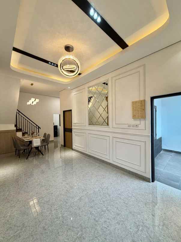 rumah cantik siap huni di jagakarsa jakarta selatan