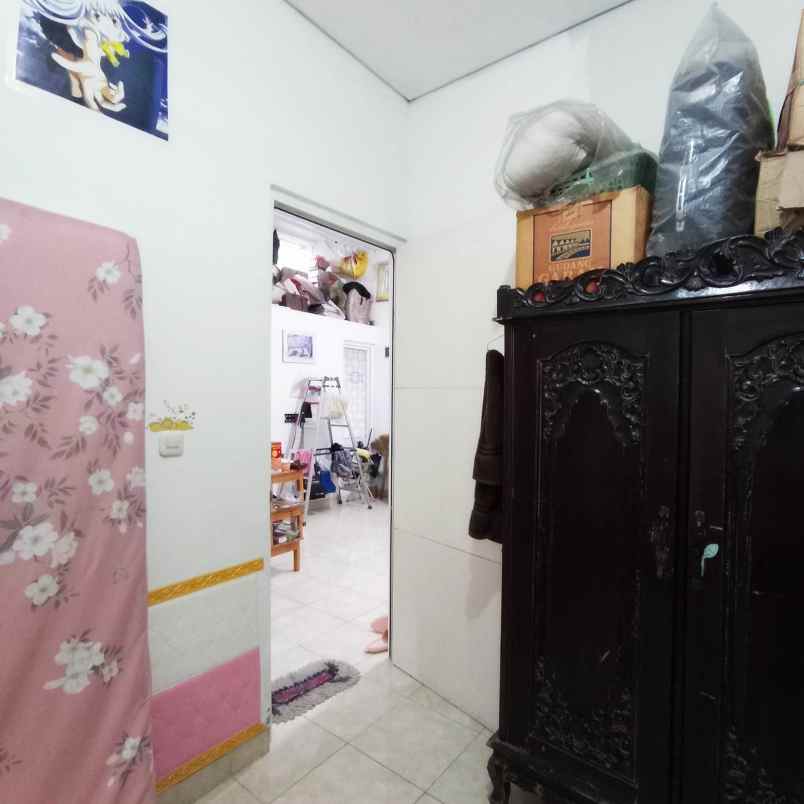 rumah cantik strategis di cluster golden city sepatan