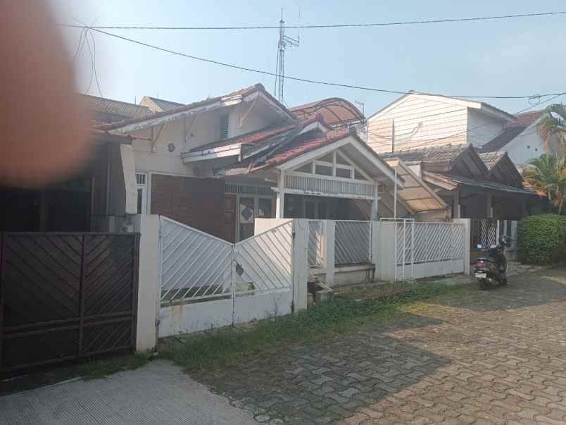 rumah cimanggis depok dalam komplek